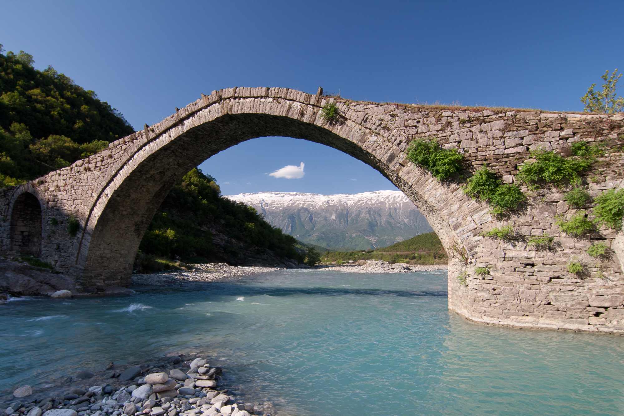 AP_Albanija_2012_C_067