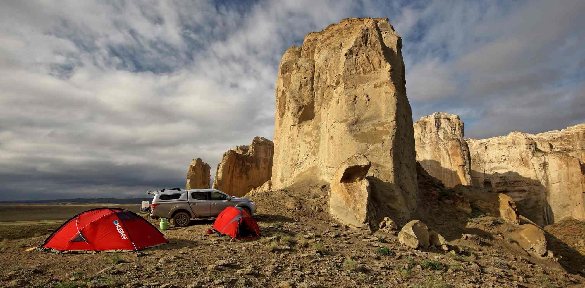 Kampiranje na sveti gori Sherkala